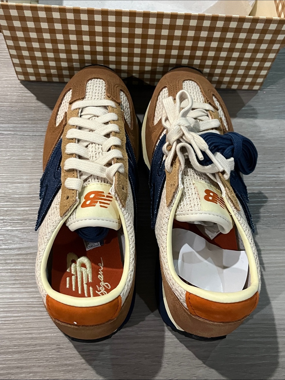 Sezane x New Balance Women's Tan, Navy & Cream Retro Runner Sneakers - Picture 7 of 10